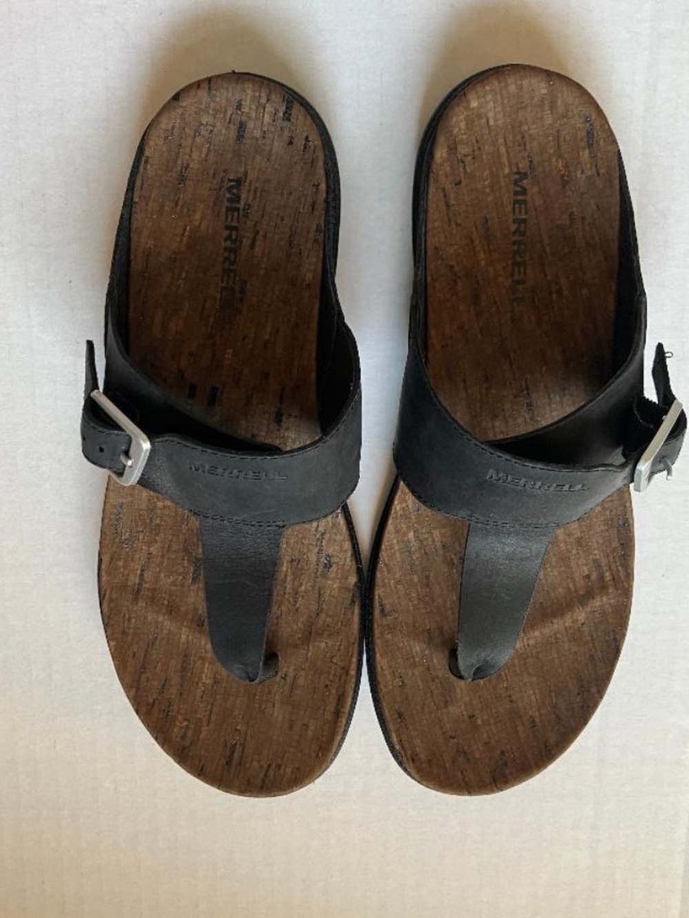 Merrell Women's Size 8 Sandals Black Leather Thong Sandals buckle